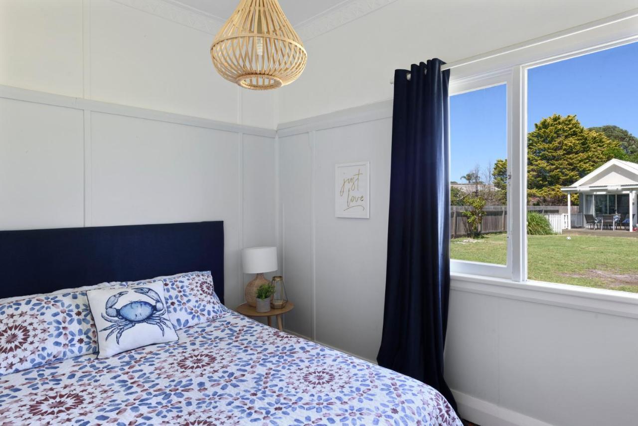 Calm Waters Waterfront Cottages サセックス・インレット エクステリア 写真