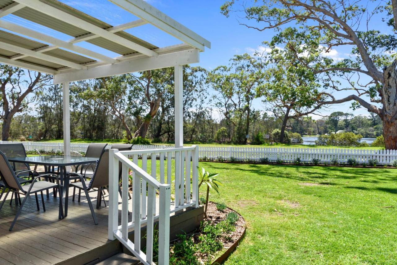 Calm Waters Waterfront Cottages サセックス・インレット エクステリア 写真