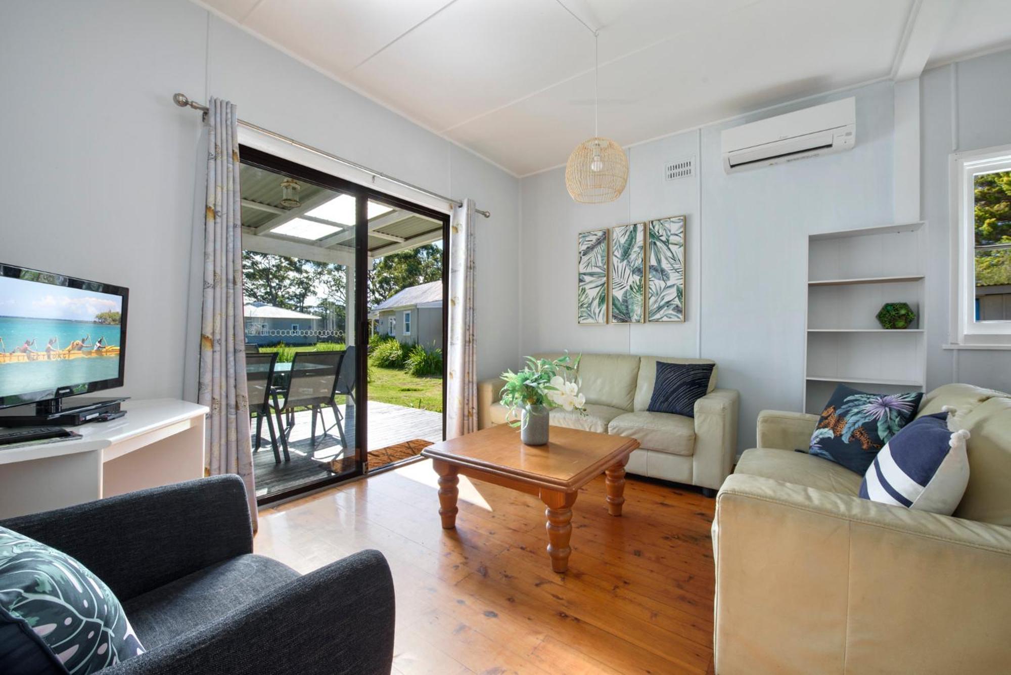 Calm Waters Waterfront Cottages サセックス・インレット 部屋 写真