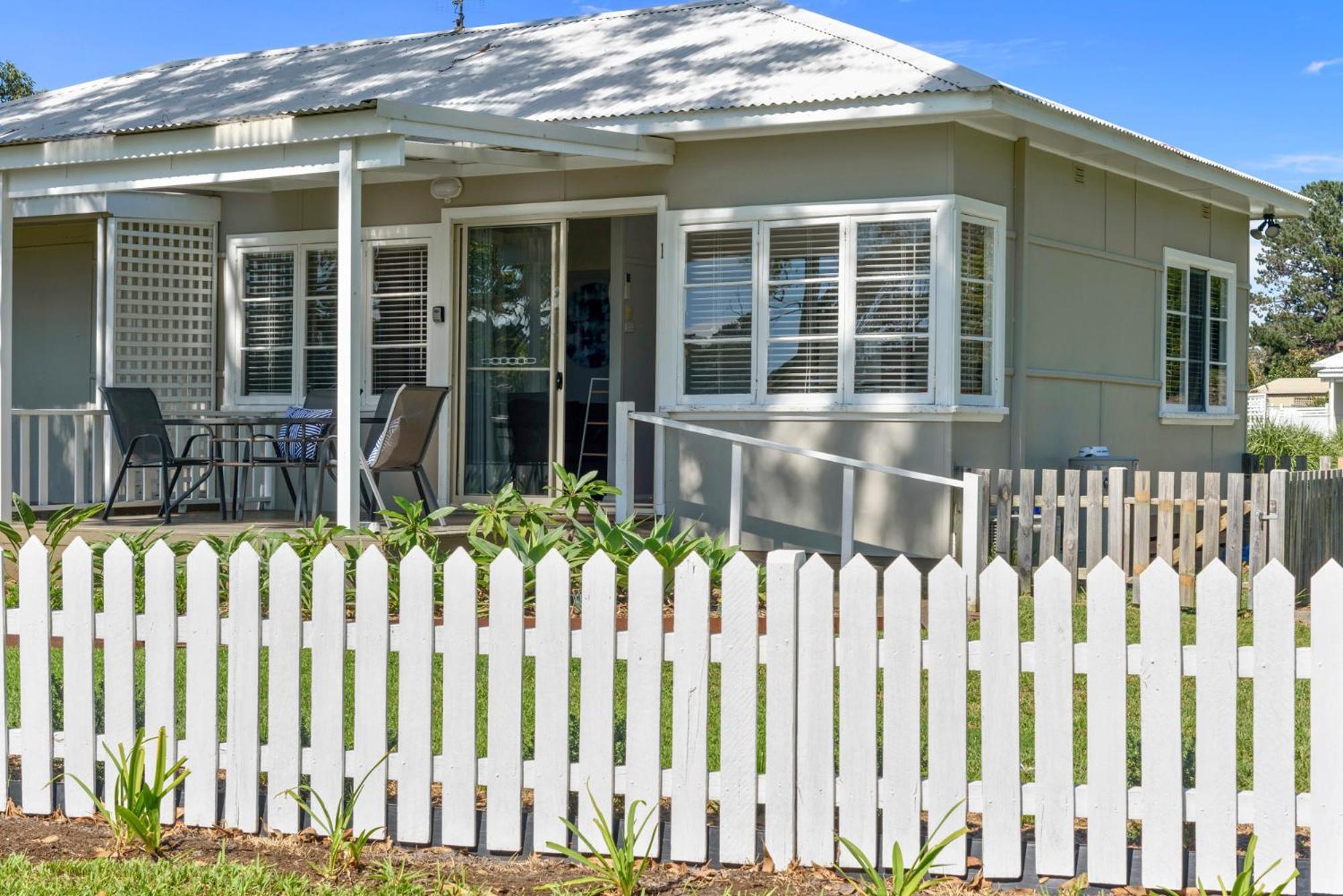 Calm Waters Waterfront Cottages サセックス・インレット 部屋 写真
