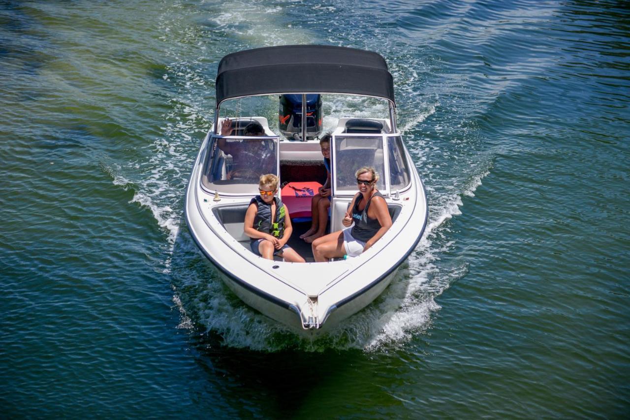 Calm Waters Waterfront Cottages サセックス・インレット エクステリア 写真